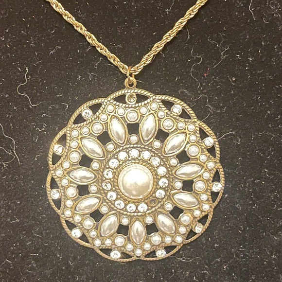 Ornate Antique Gold/Brass Necklace w/ Pearl Accents - Picture 4 of 10